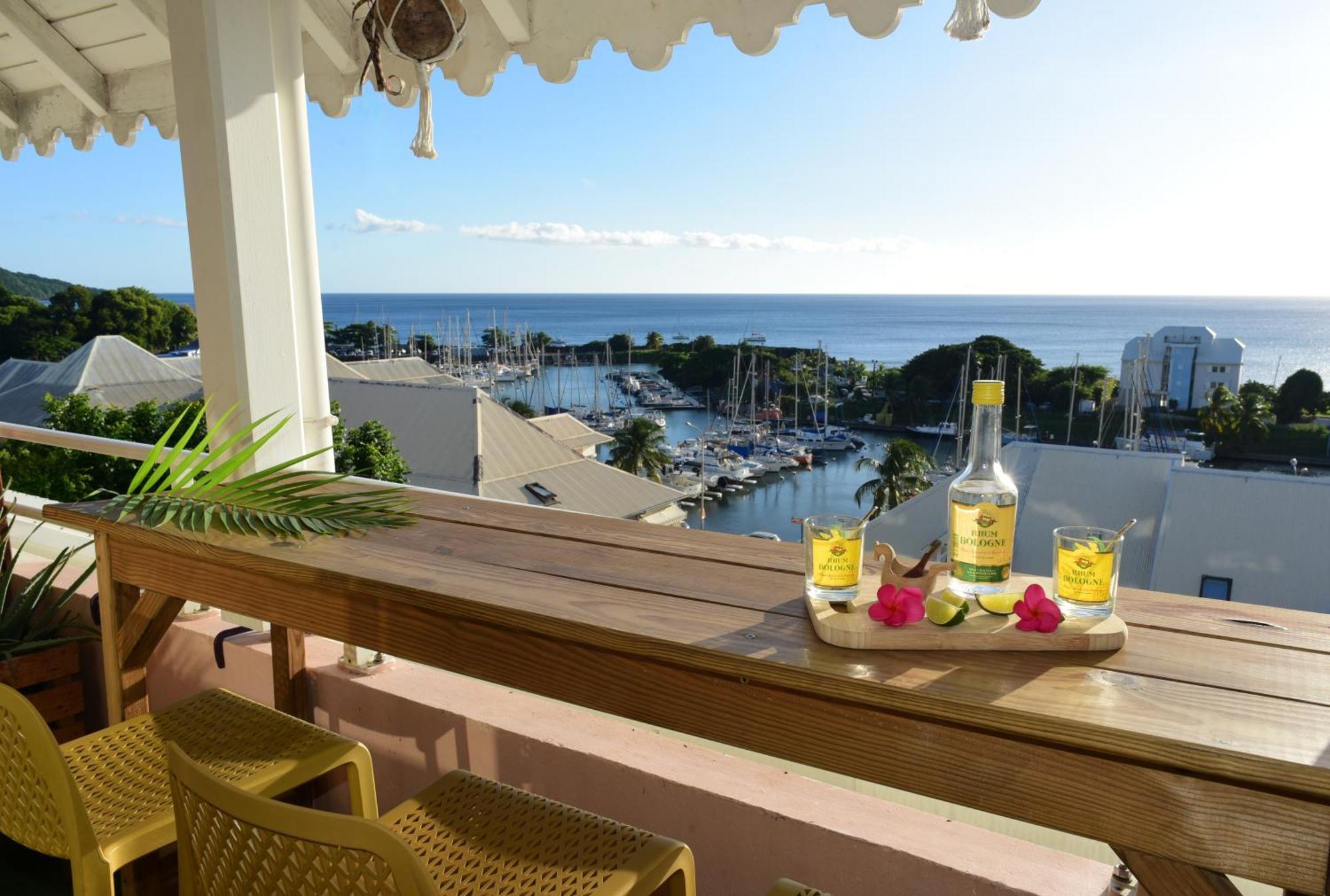 Kaz A Soley - Gite Vue Panoramique Sur La Mer - Plage A 500M Gourbeyre 외부 사진